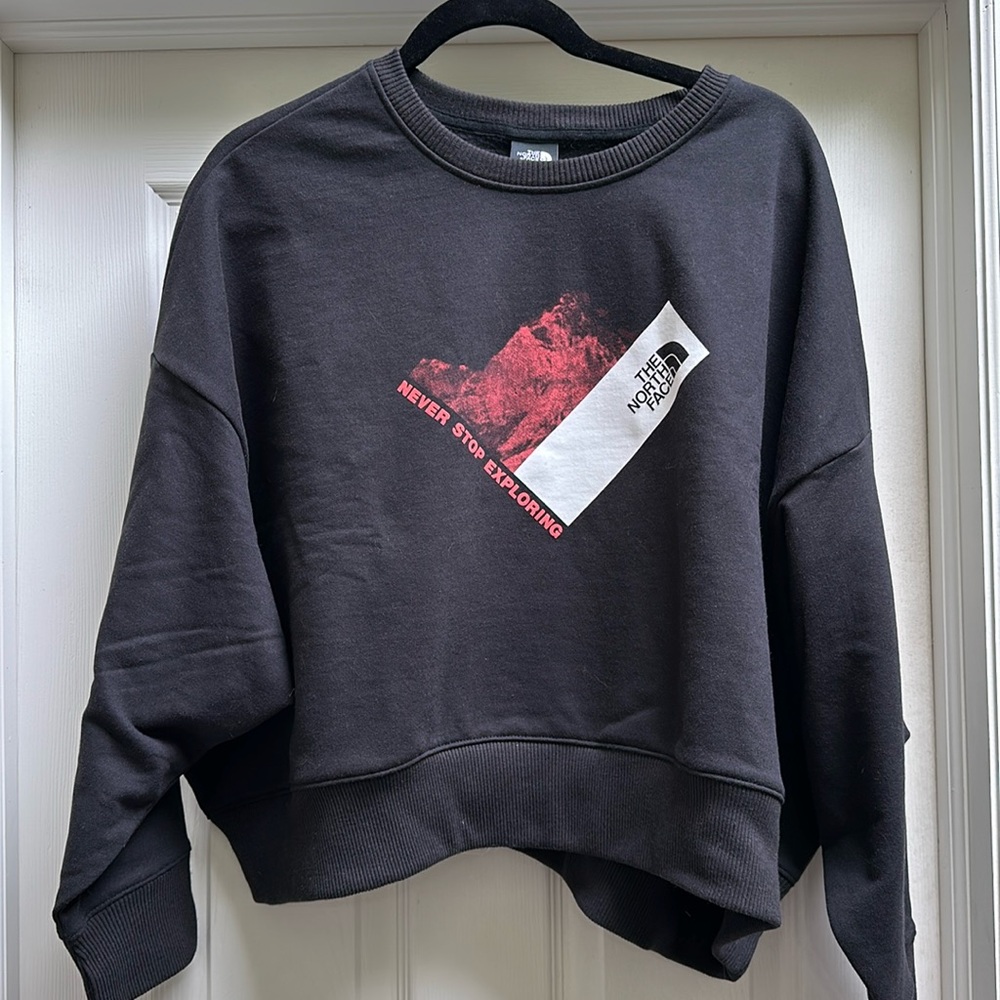 The North Face black relaxed crew sweater XL
